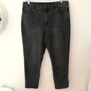 AE Black Stretch Mom Jeans High Rise 16 Regular